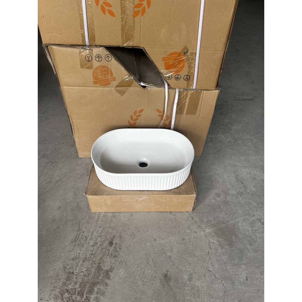 LAVABO OVAL TRÒN VIỀN TRẮNG ĐẶT BÀN - 109