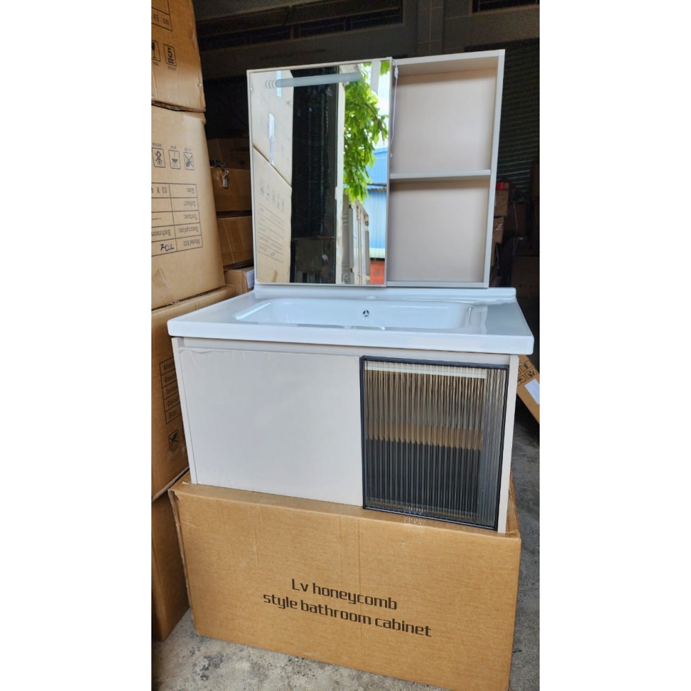 BỘ TỦ GƯƠNG LAVABO TRẮNG - CHẤT LIỆU NHỰA PVC - 1